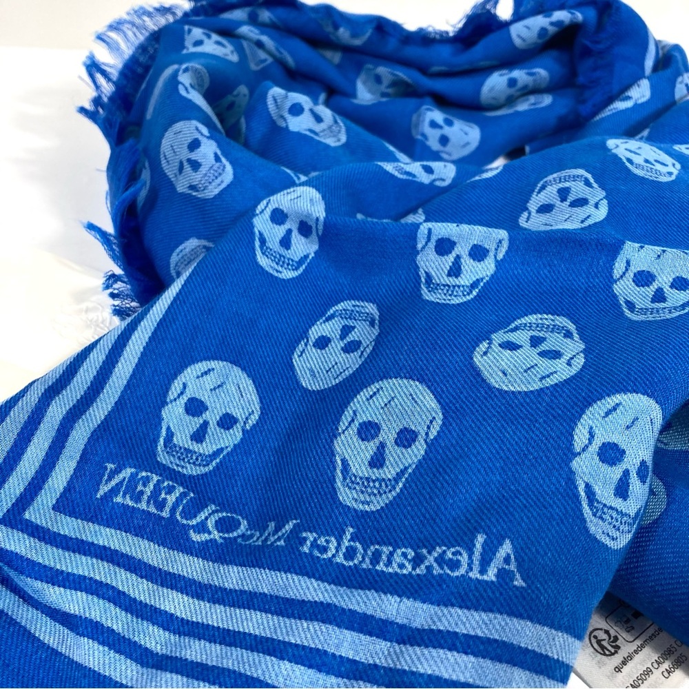 *SOLD* Alexander McQueen Biker Skull Wool Scarf Blue 120 x 140 NWT - Picture 5 of 15